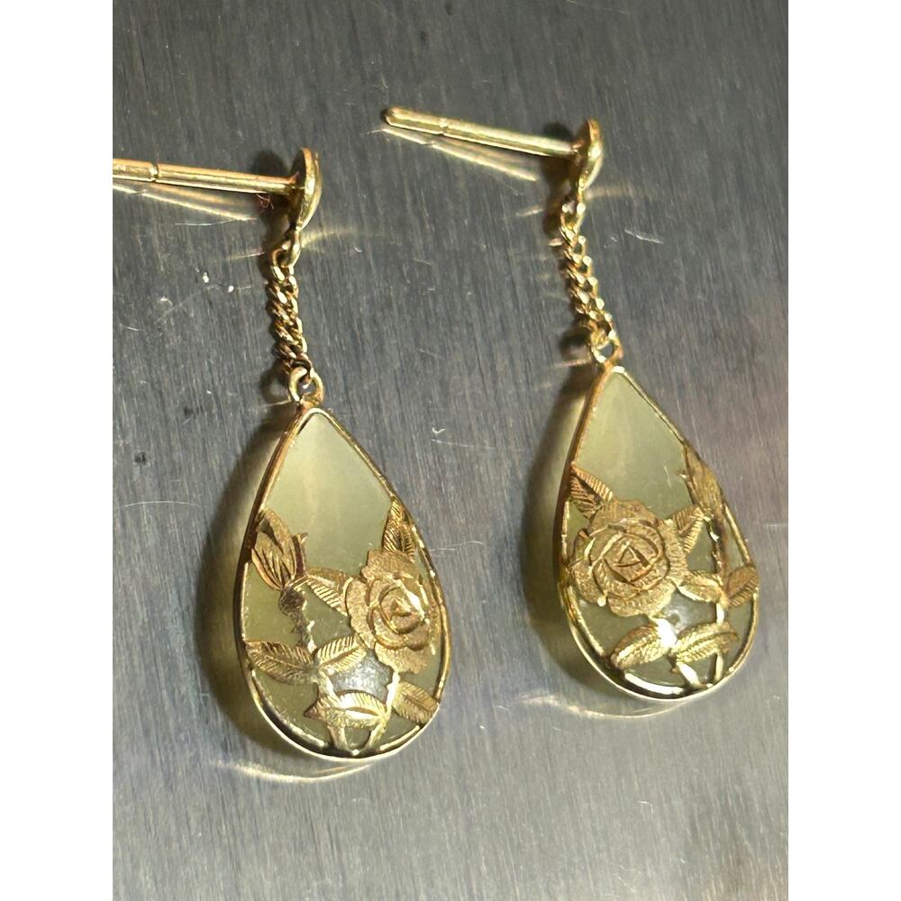 Vintage 14k solid yellow gold teardrop jade flower art deco drop dangle earrings